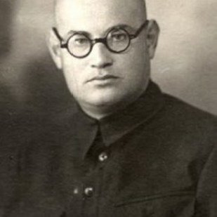 Писатель Борис Горбатов